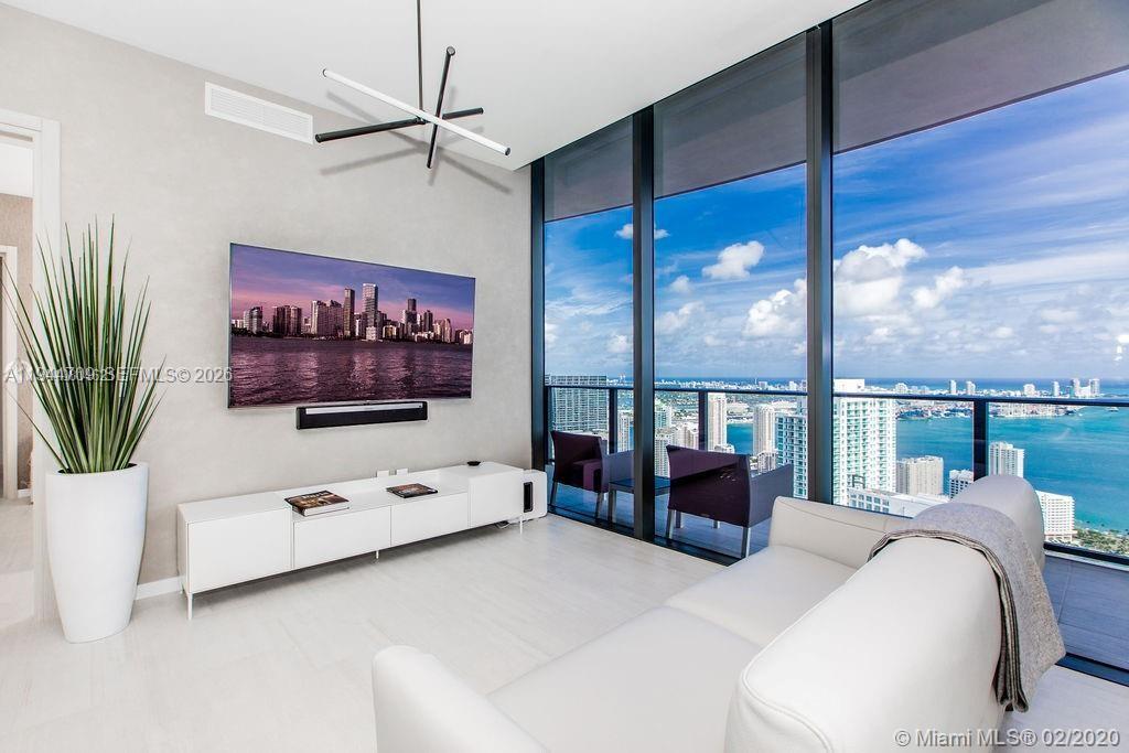 1000 BRICKELL PLAZA Unit: PH6105