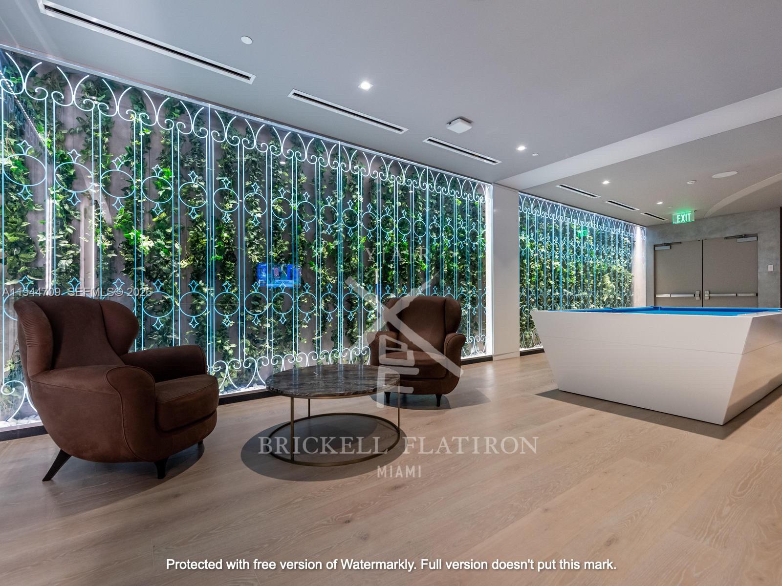 1000 BRICKELL PLAZA Unit: PH6105