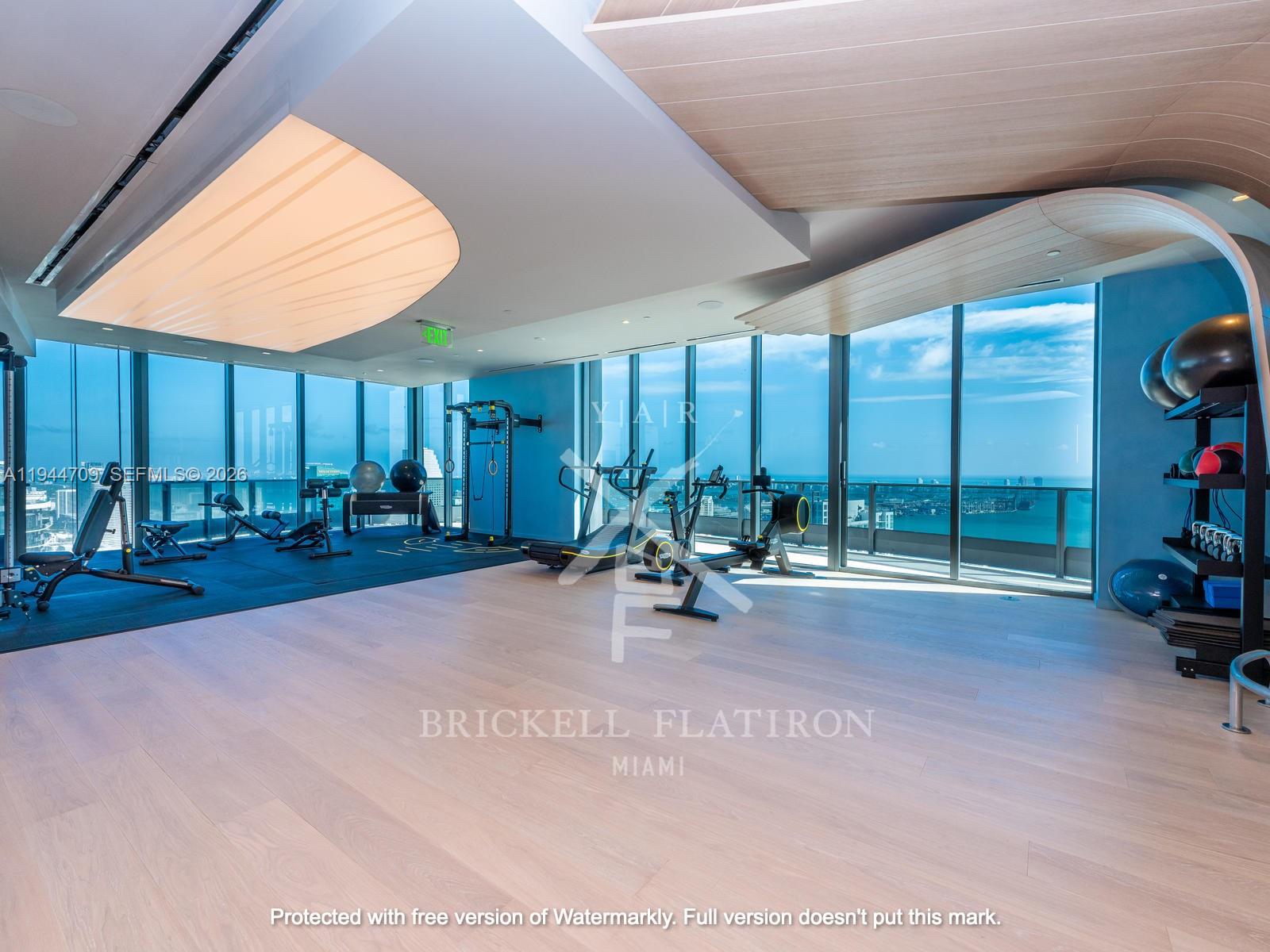 1000 BRICKELL PLAZA Unit: PH6105