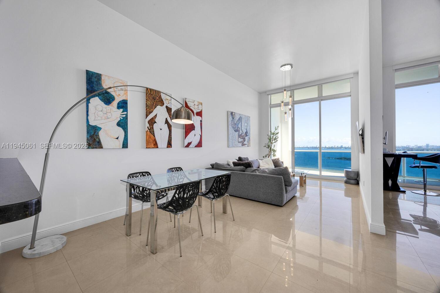 725 NE 22nd St Unit: PH2B