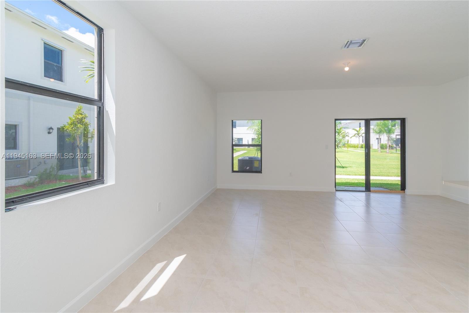 1166 SW 6th Ave # 1166