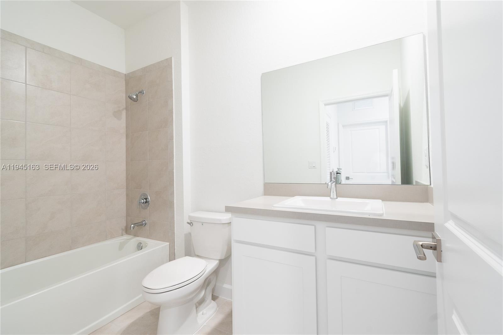 1166 SW 6th Ave # 1166