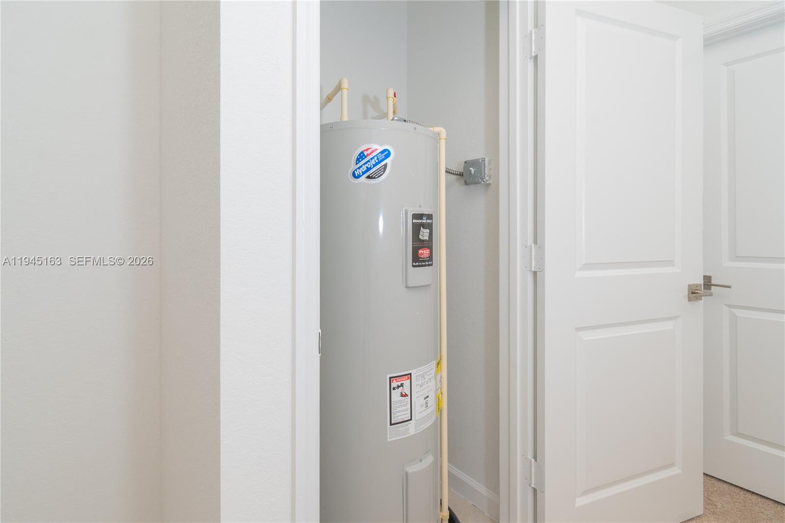 1166 SW 6th Ave # 1166