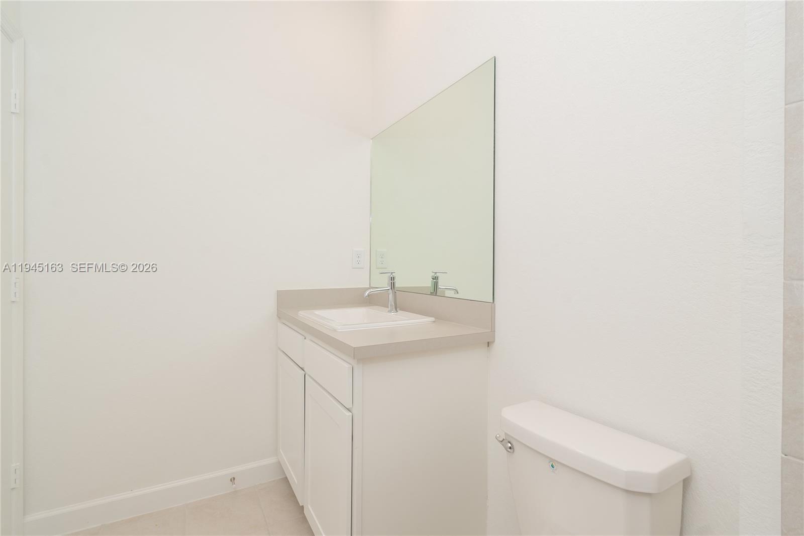 1166 SW 6th Ave # 1166