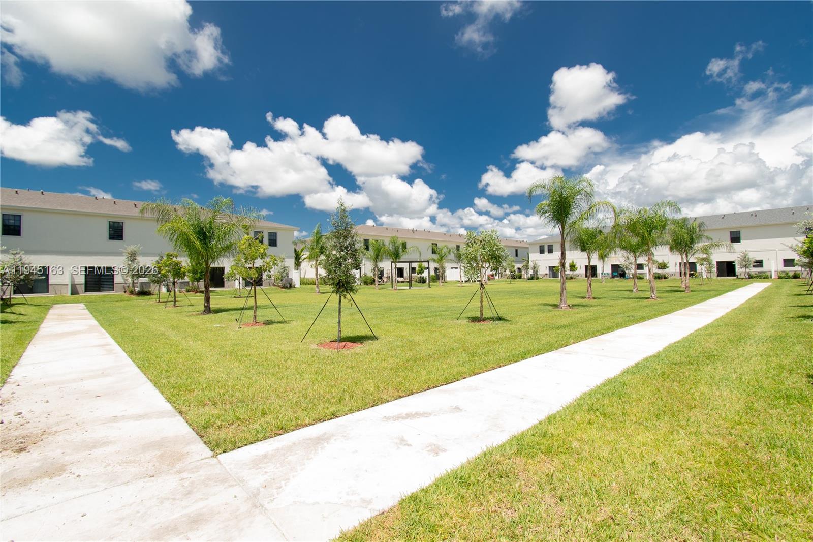 1166 SW 6th Ave # 1166