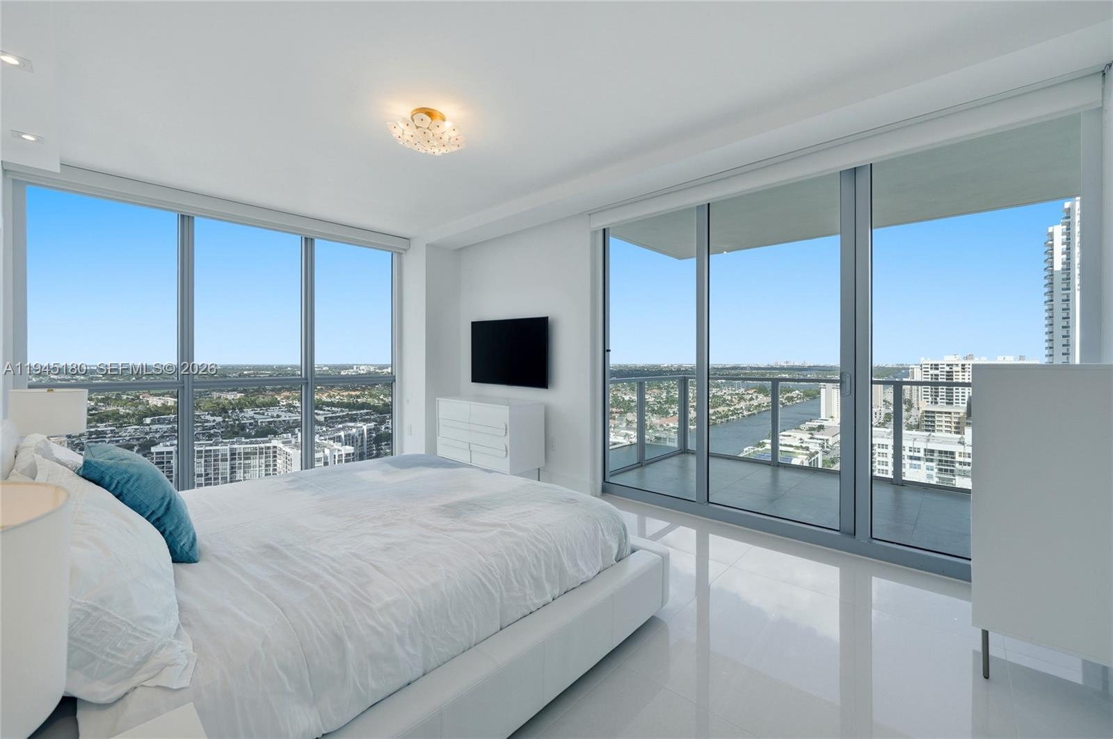 3101 S Ocean Dr # 2601