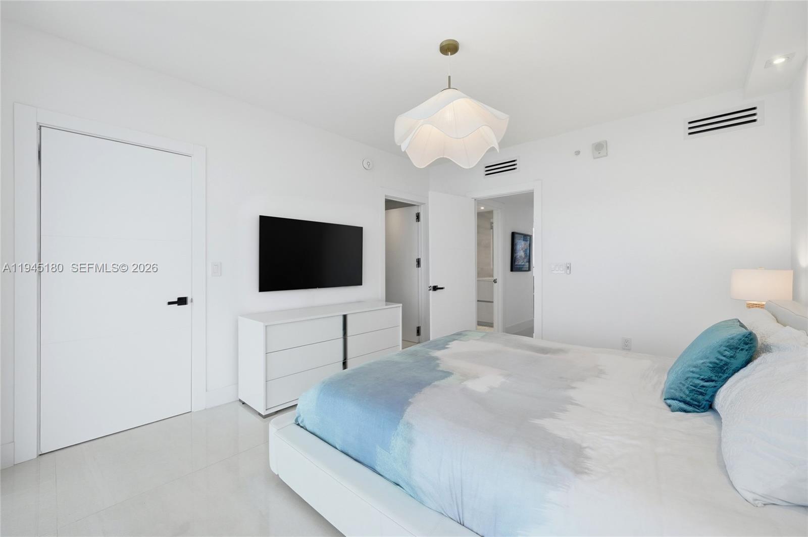3101 S Ocean Dr # 2601