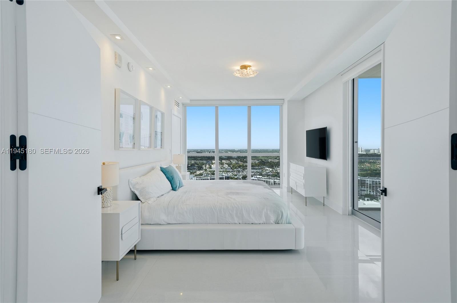 3101 S Ocean Dr # 2601