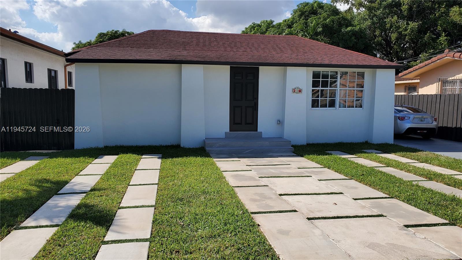 40 SW 34th Ave # A