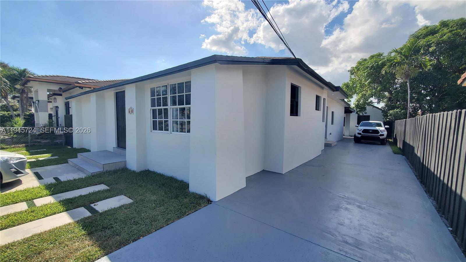 40 SW 34th Ave # A