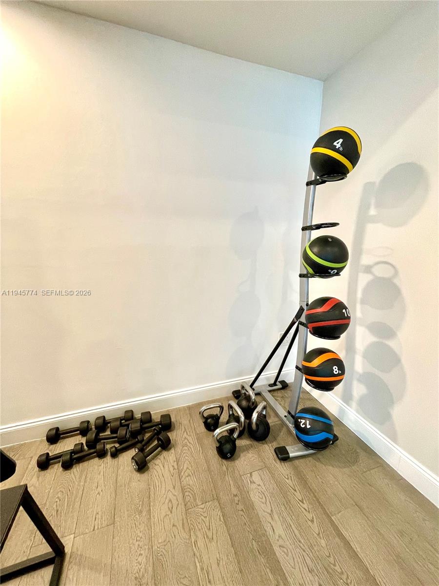 300 S Biscayne Blvd # 1803 Unit: T-1803