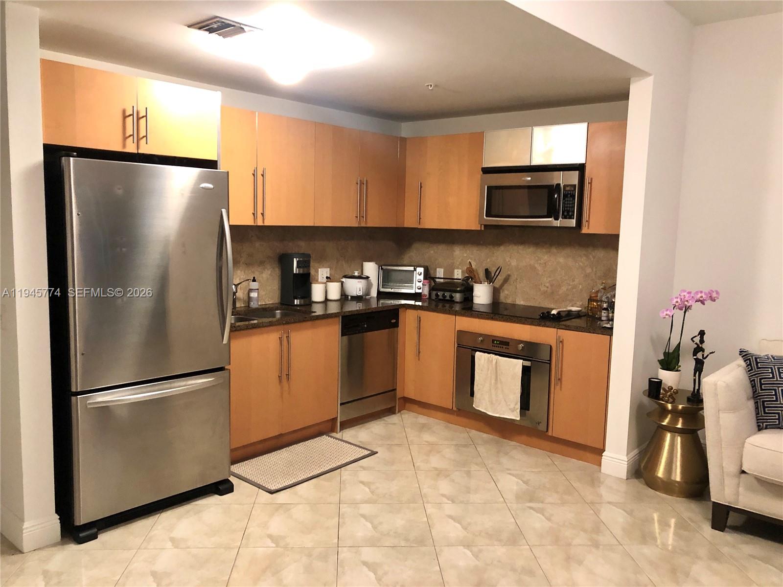300 S Biscayne Blvd # 1803 Unit: T-1803
