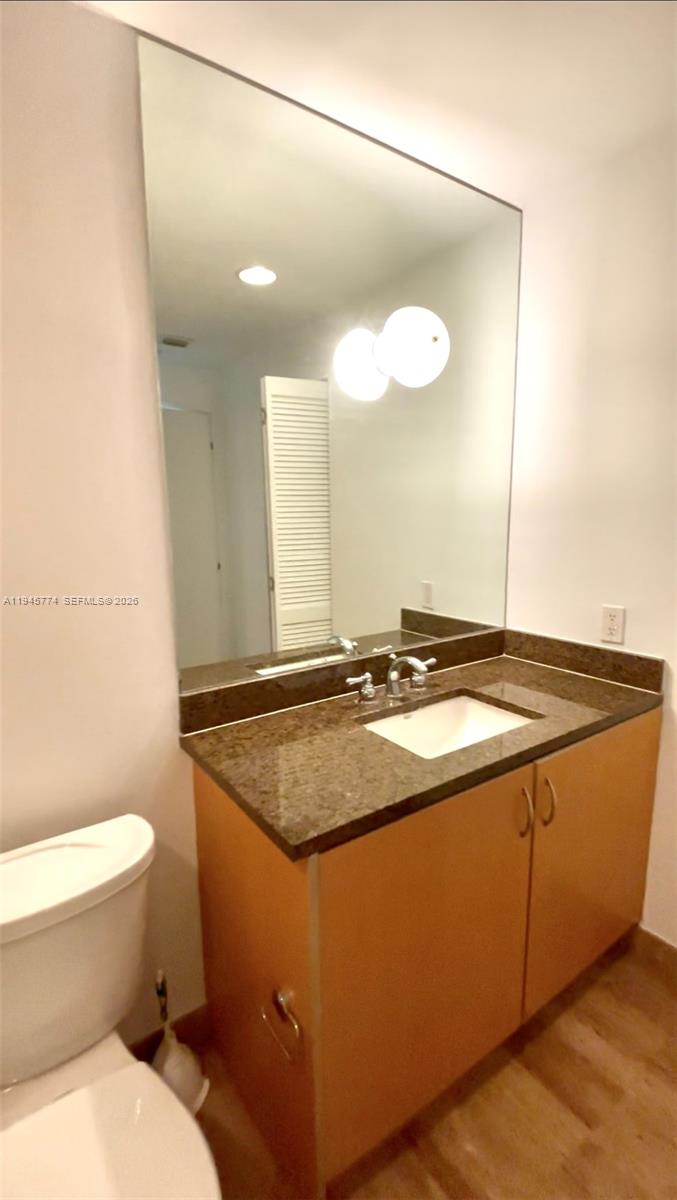 300 S Biscayne Blvd # 1803 Unit: T-1803