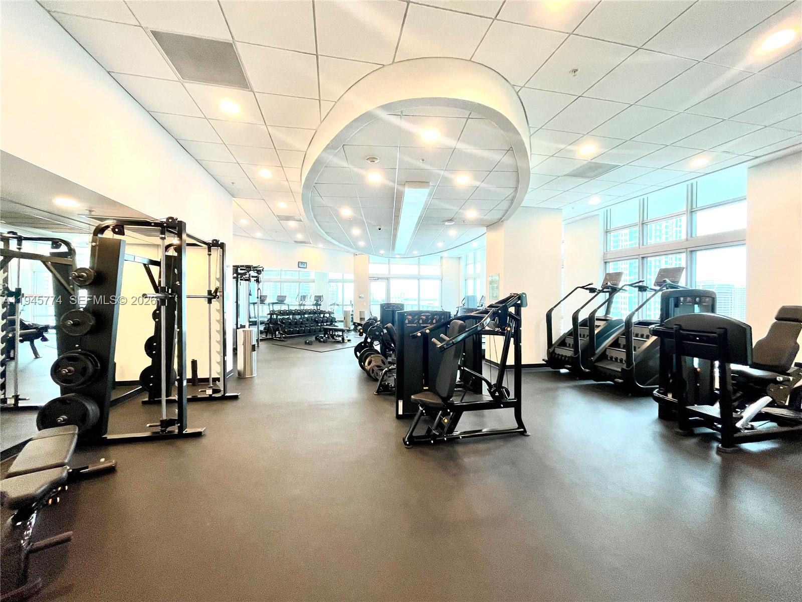 300 S Biscayne Blvd # 1803 Unit: T-1803