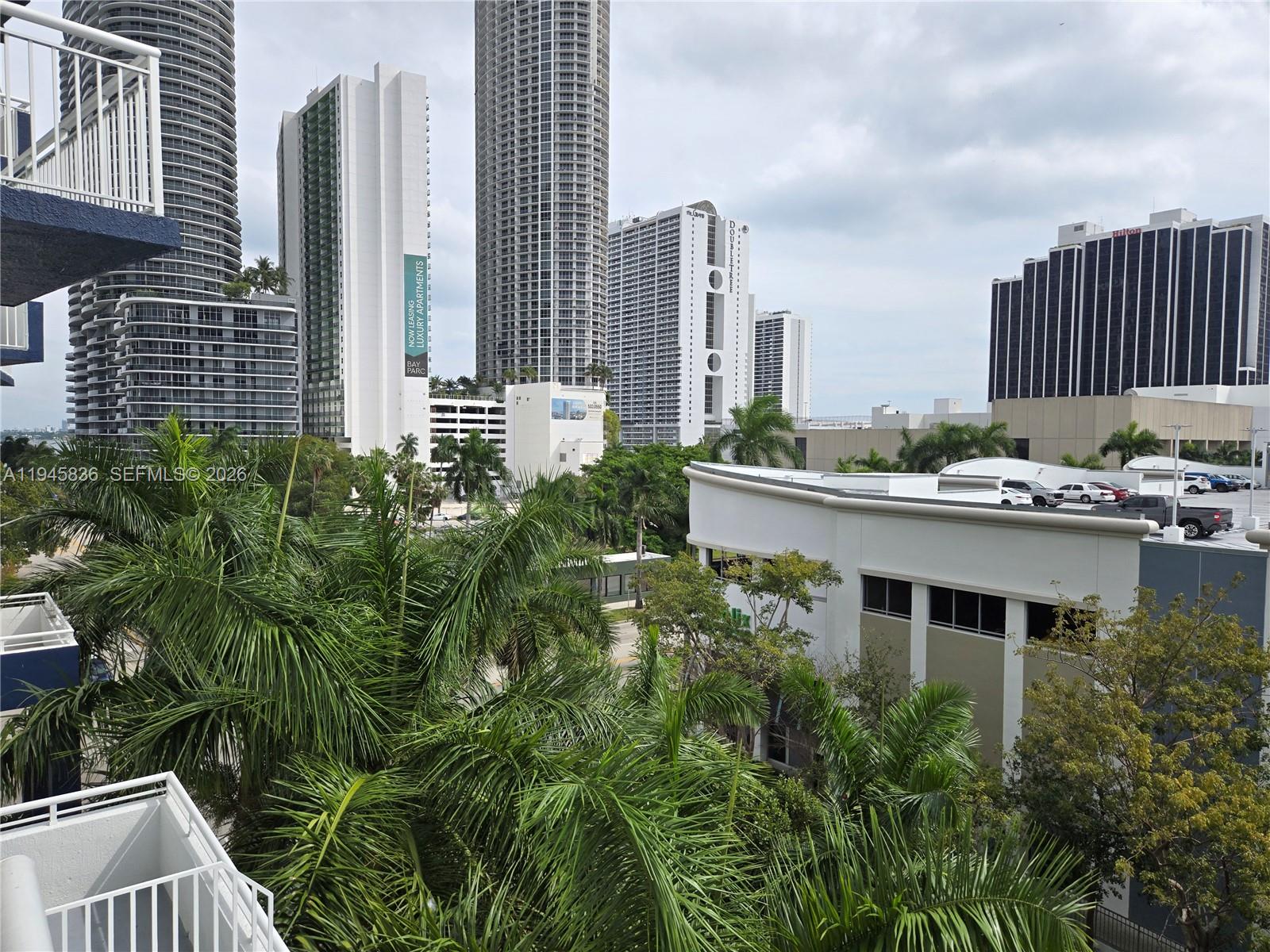 275 NE 18th St # 503