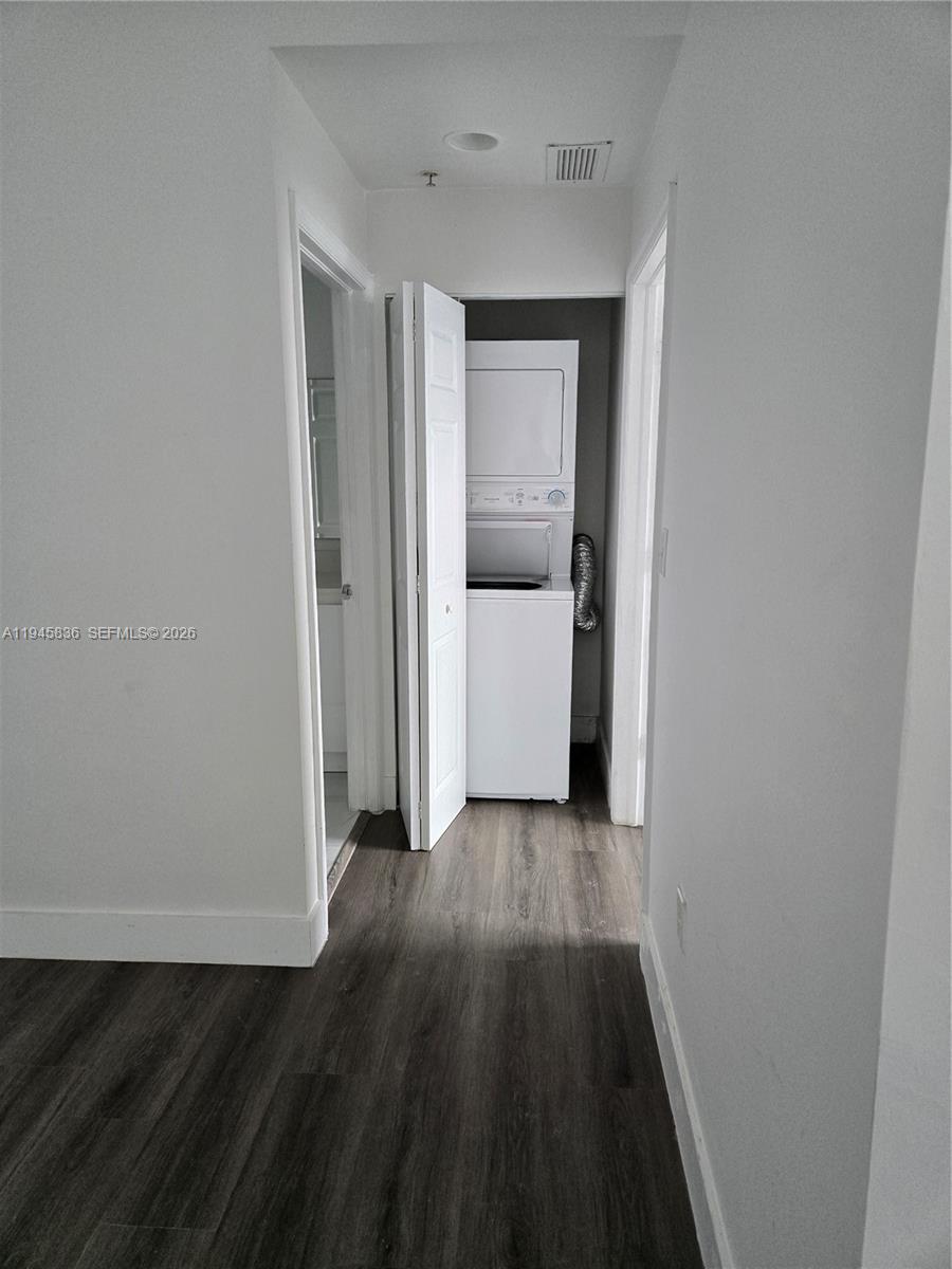 275 NE 18th St # 503