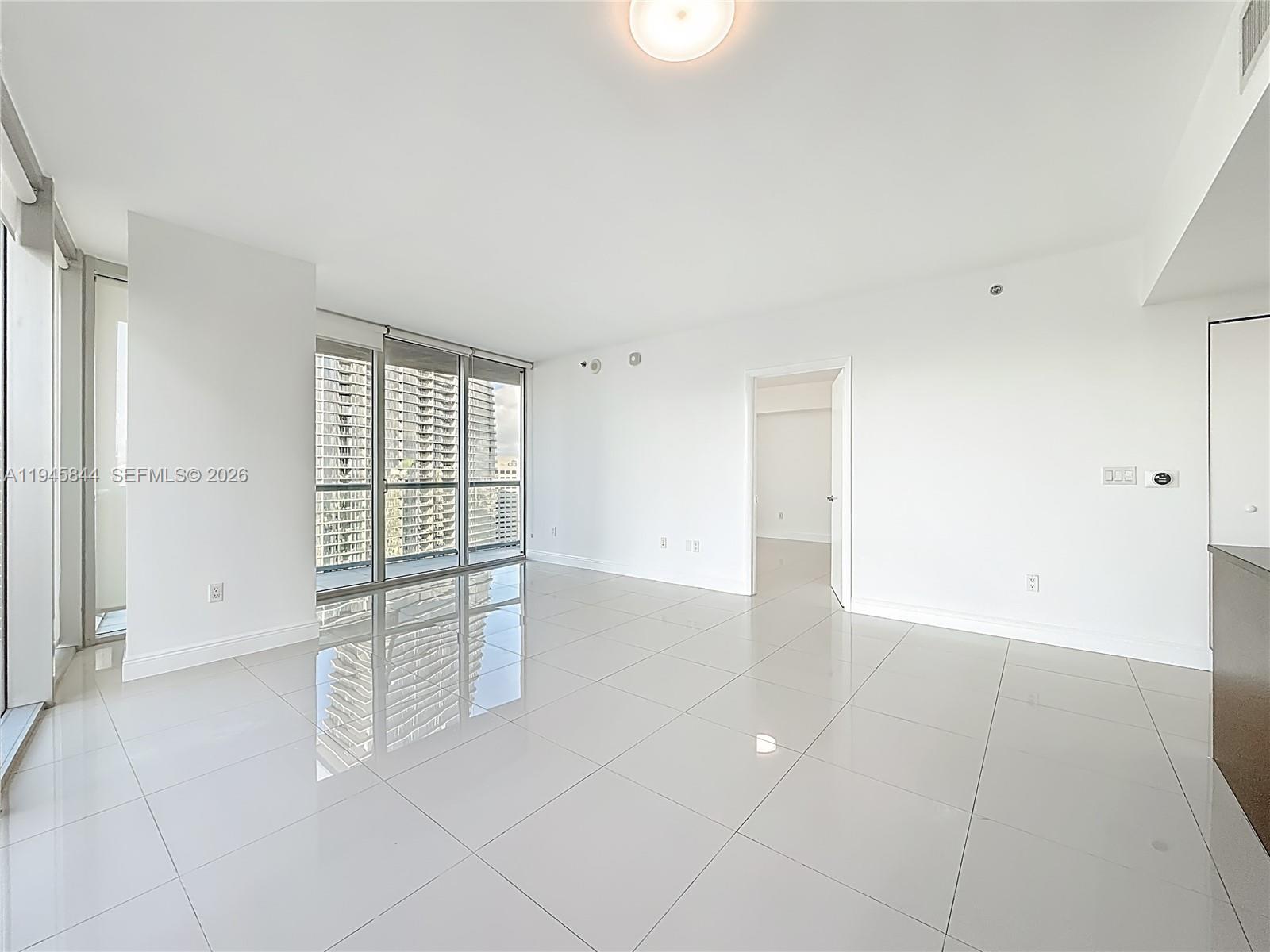 475 Brickell Ave # 4215
