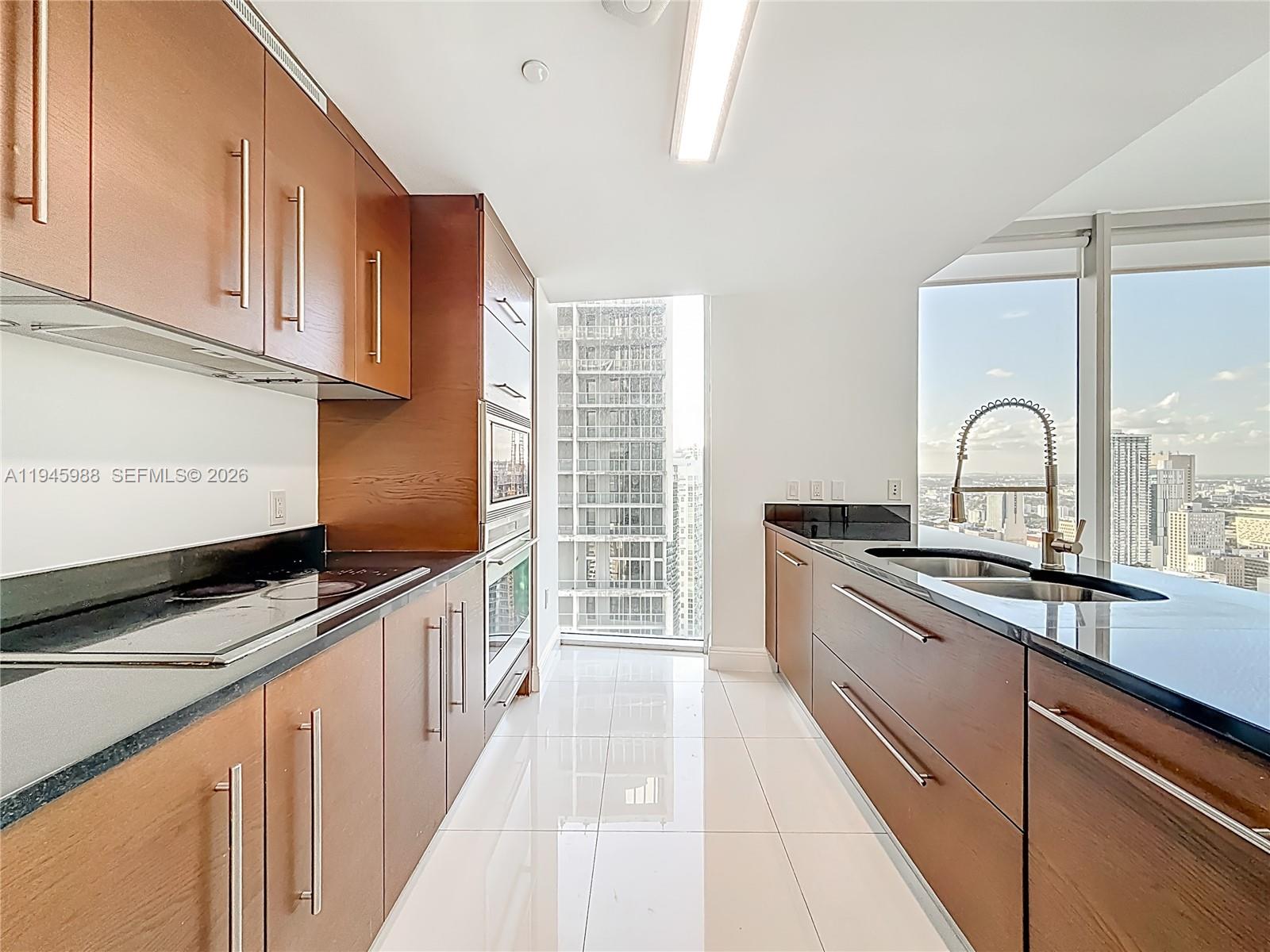 475 Brickell Ave # 4215