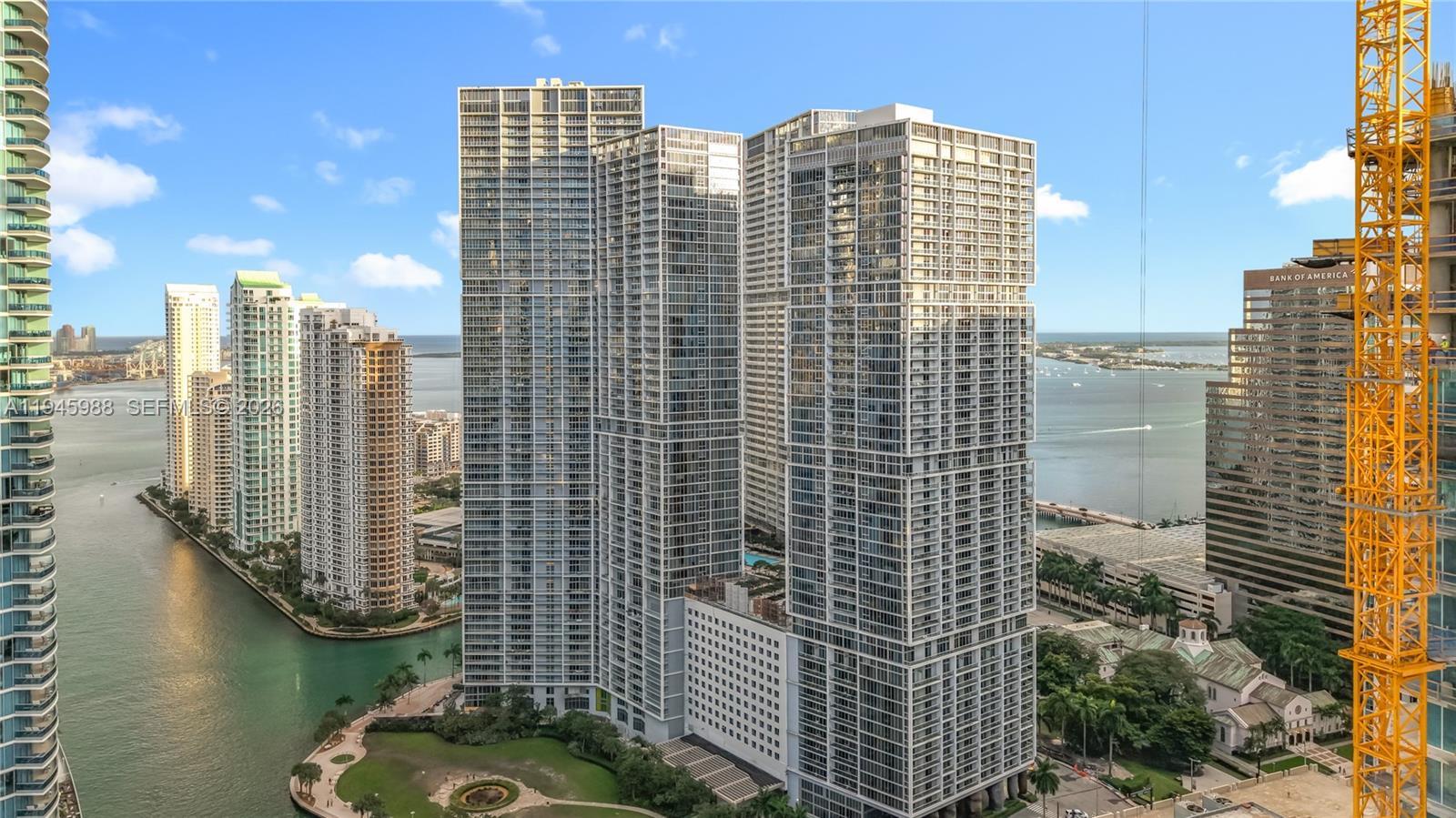 475 Brickell Ave # 4215