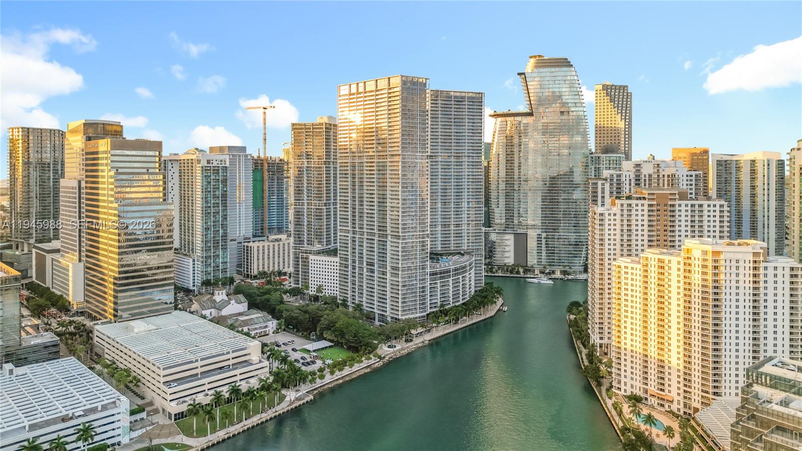 475 Brickell Ave # 4215