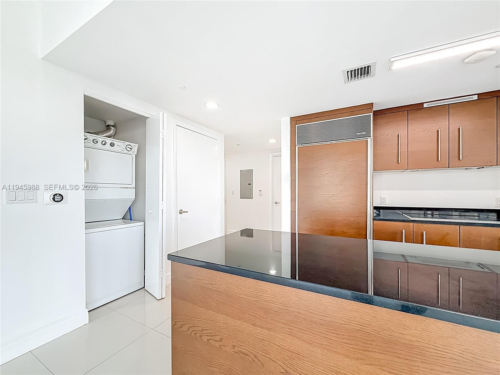 475 Brickell Ave # 4215