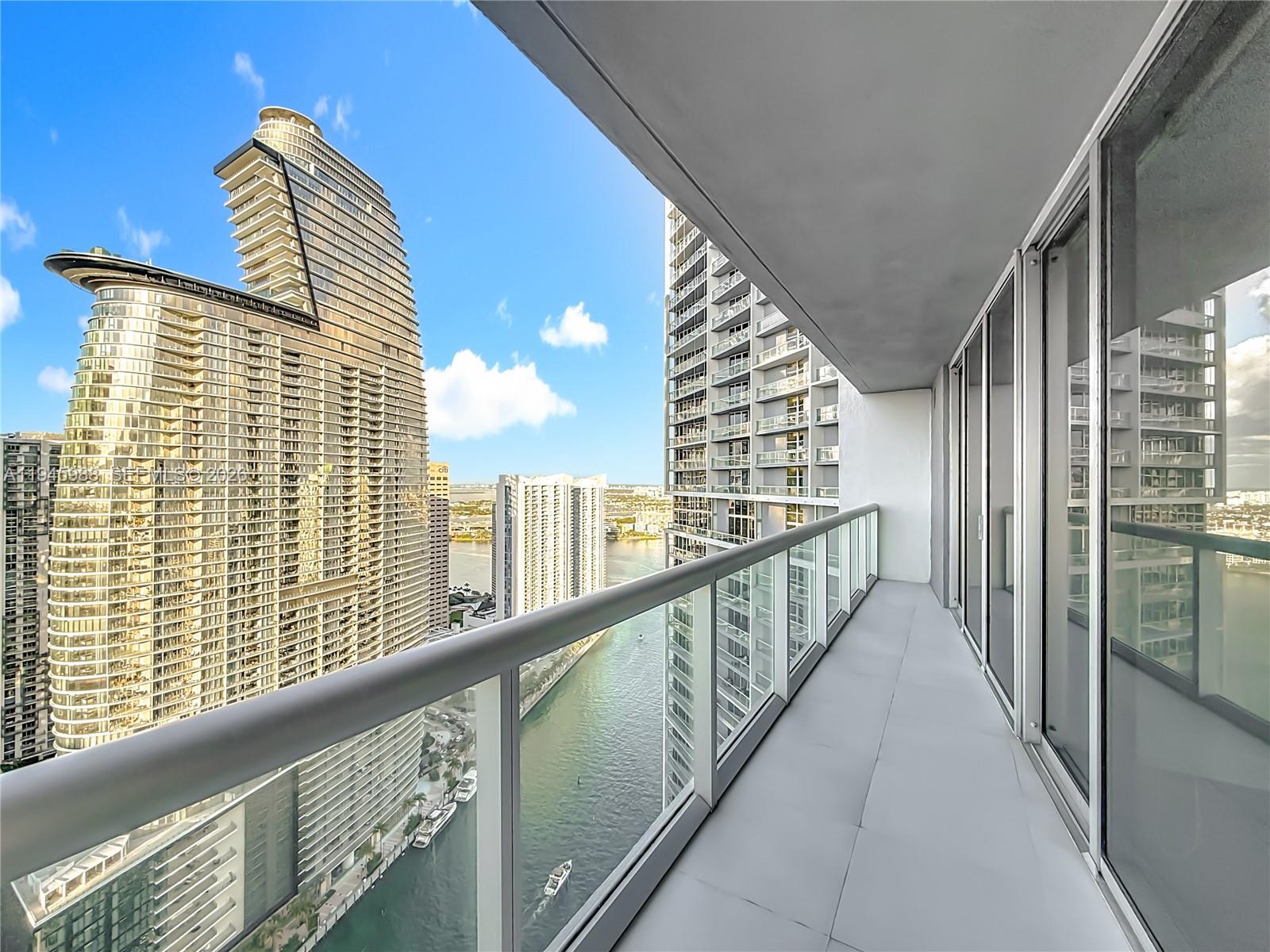 475 Brickell Ave # 4215