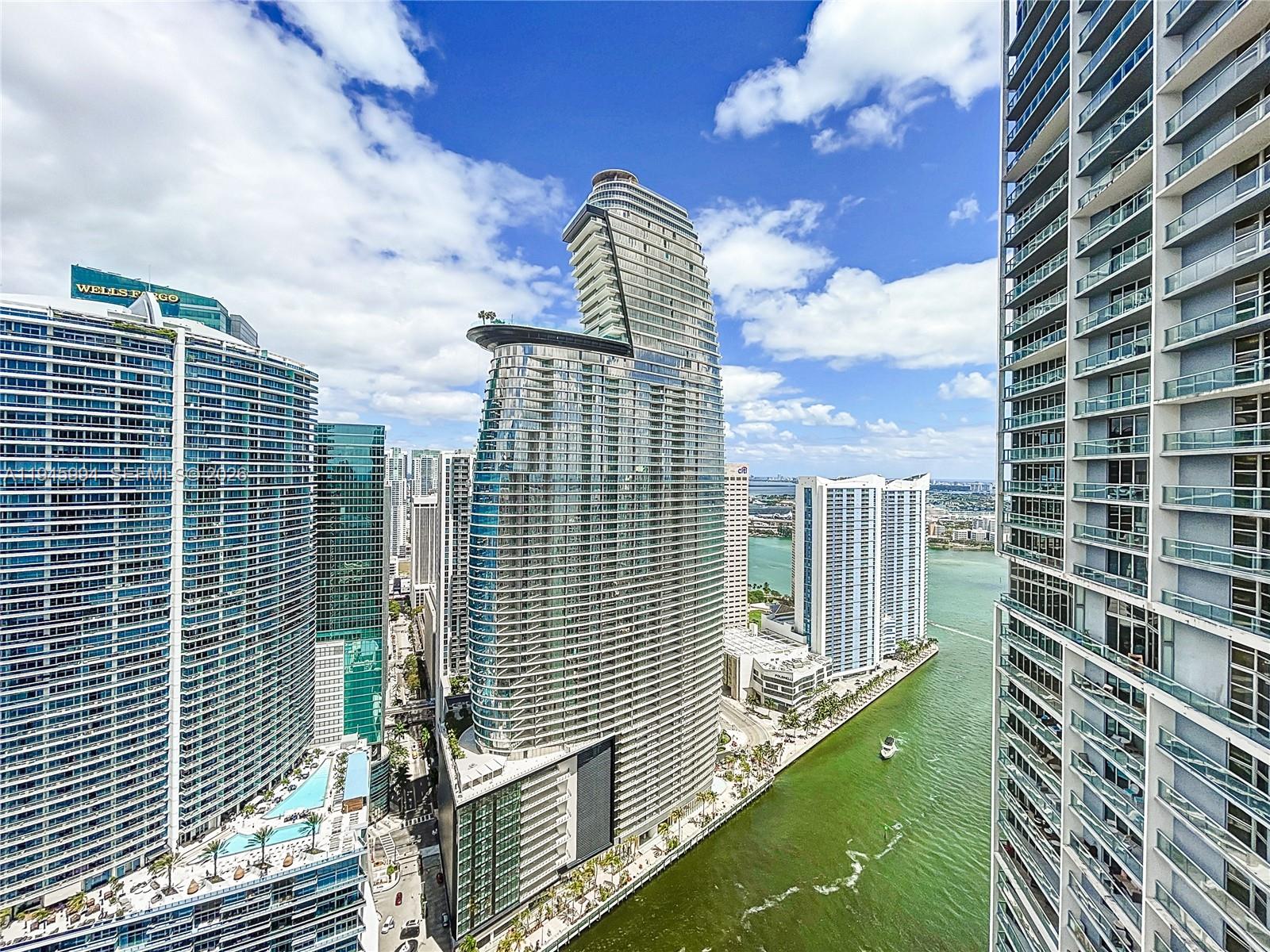 475 Brickell Ave # 4415