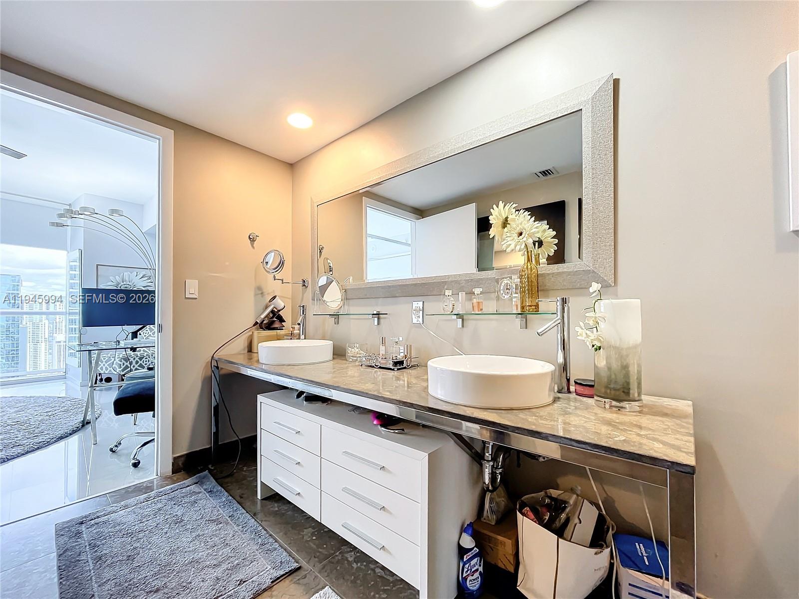 475 Brickell Ave # 4415