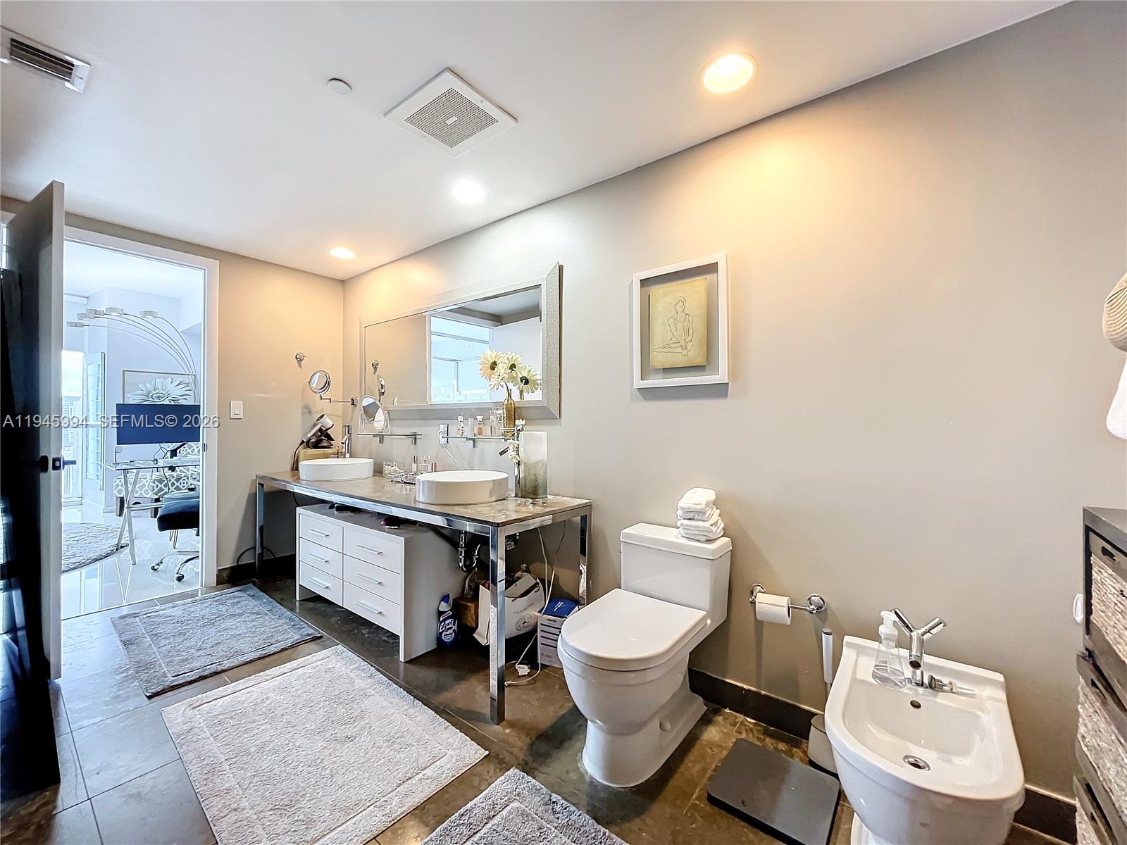 475 Brickell Ave # 4415