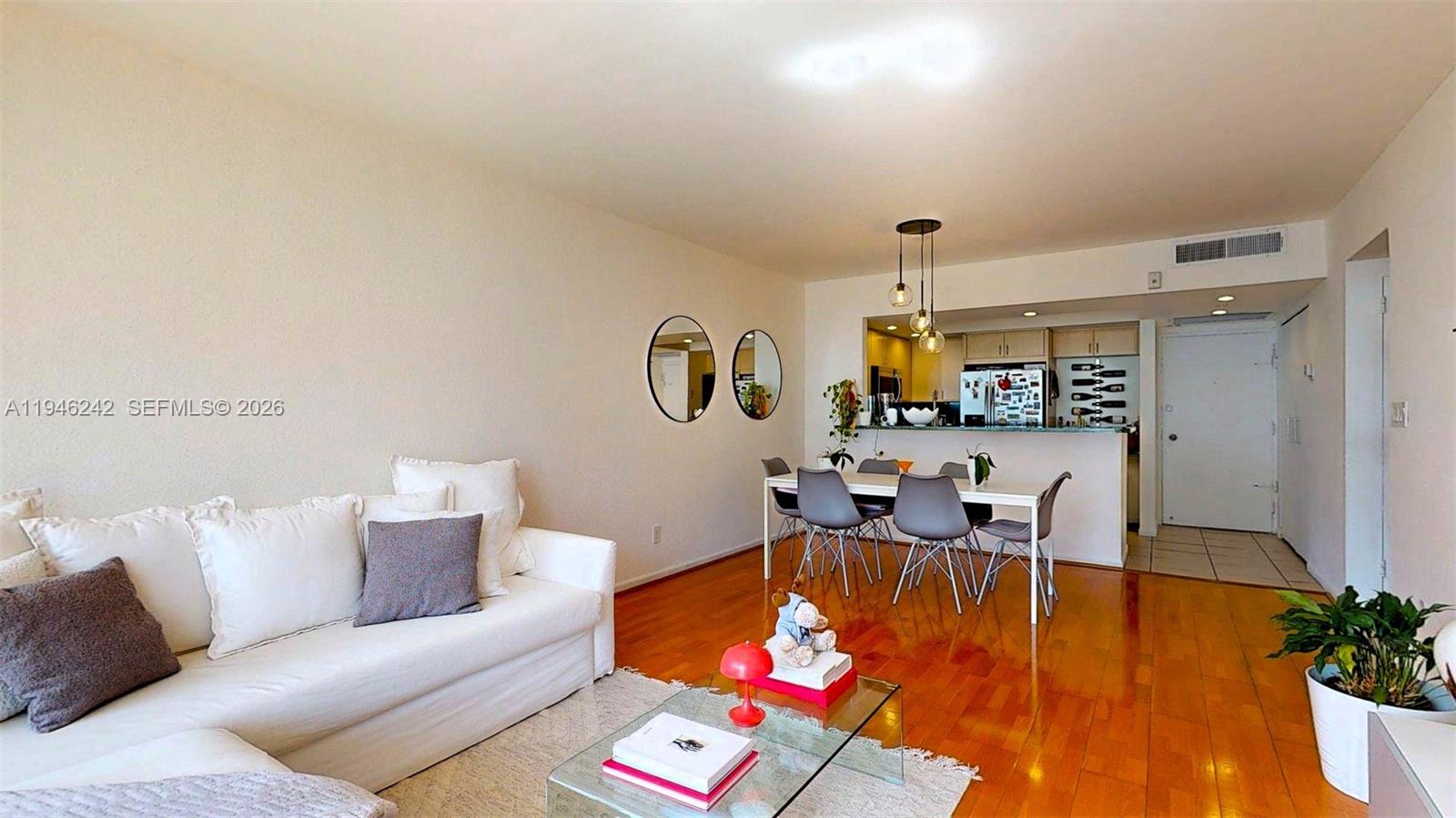 5600 Collins Ave # 10A