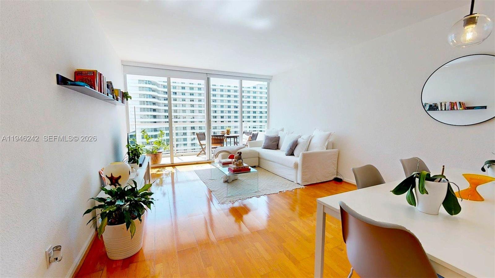 5600 Collins Ave # 10A
