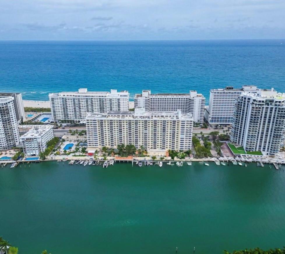 5600 Collins Ave # 10A