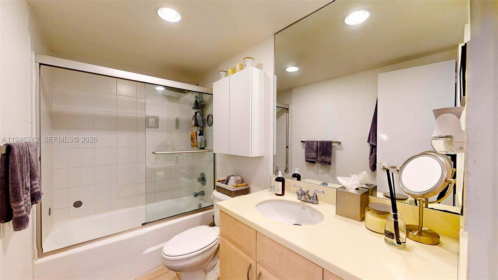 5600 Collins Ave # 10A