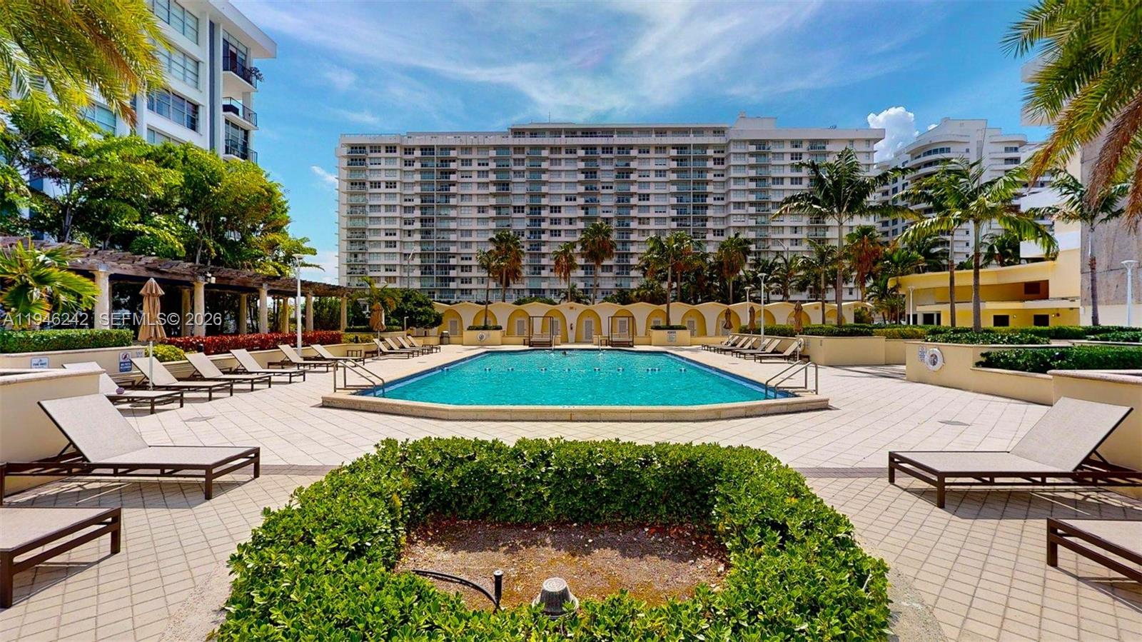 5600 Collins Ave # 10A