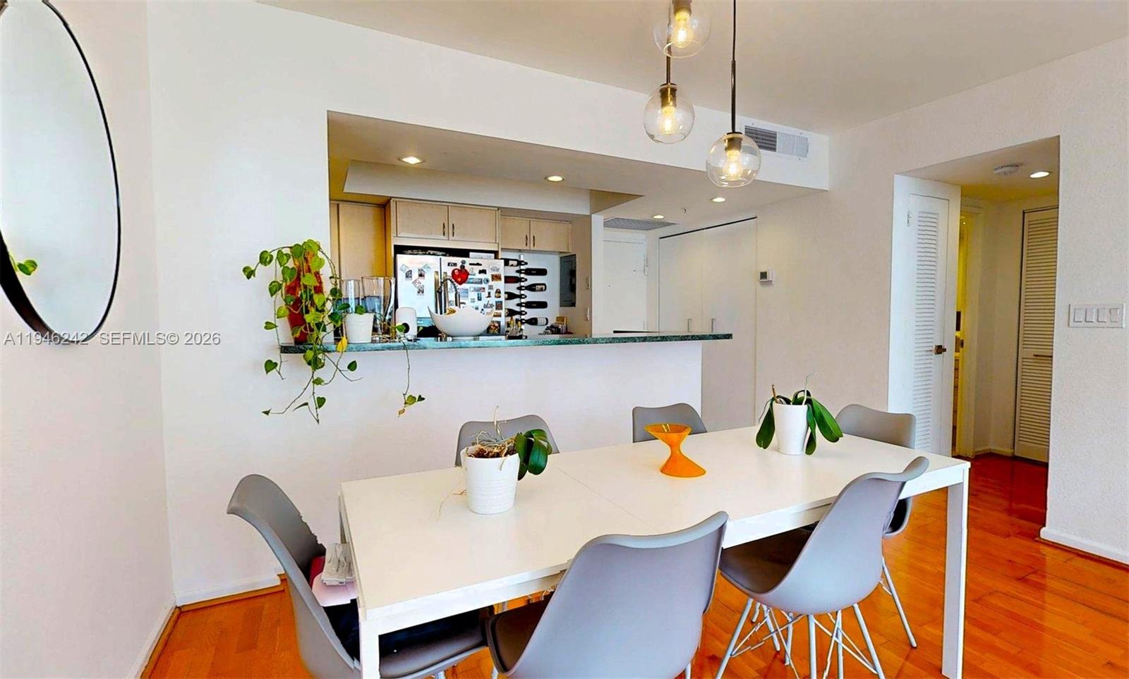 5600 Collins Ave # 10A