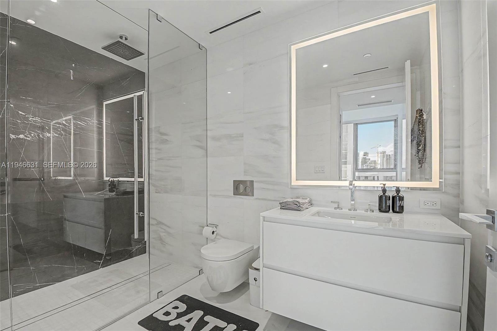 300 Biscayne Blvd Way # 2808