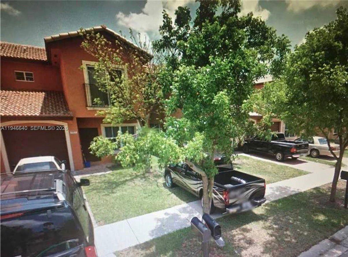 909 SW 6th Pl