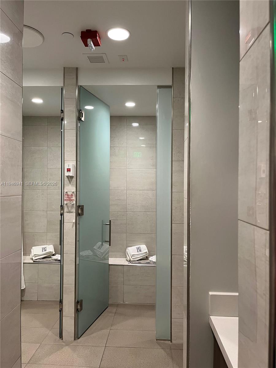 21205 NE 37th Ave # 2204