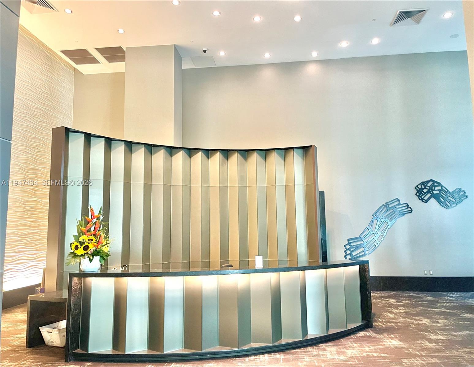 951 Brickell Ave # 3309