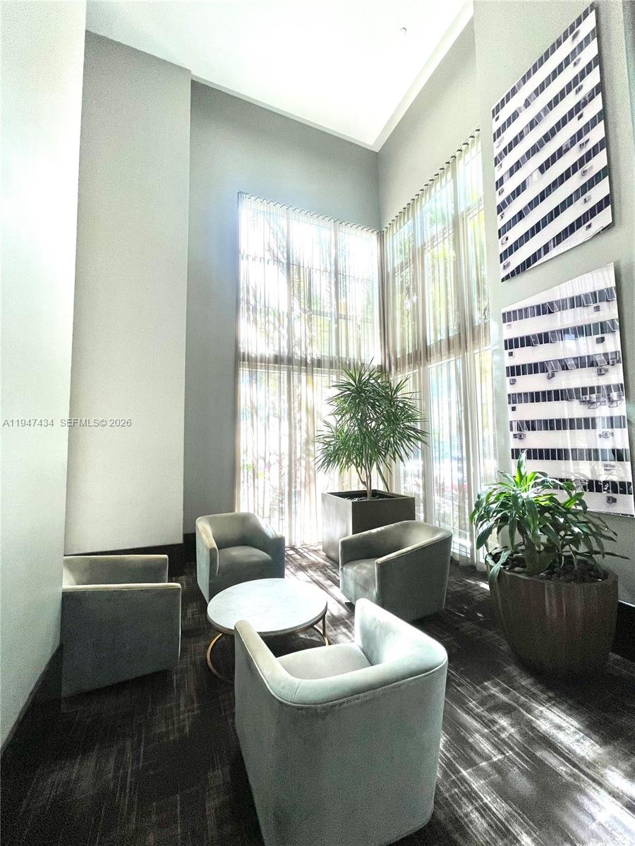 951 Brickell Ave # 3309