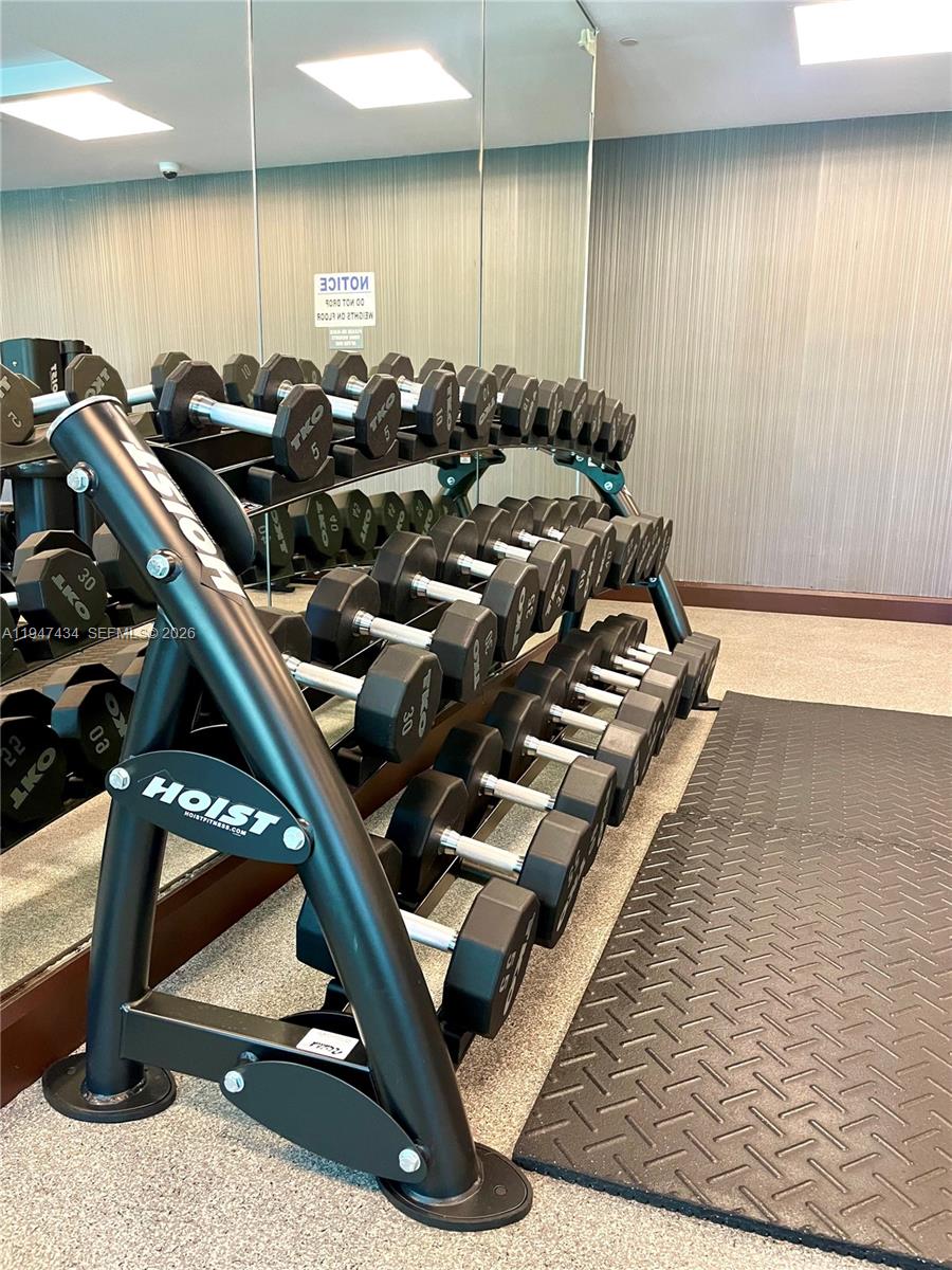 951 Brickell Ave # 3309