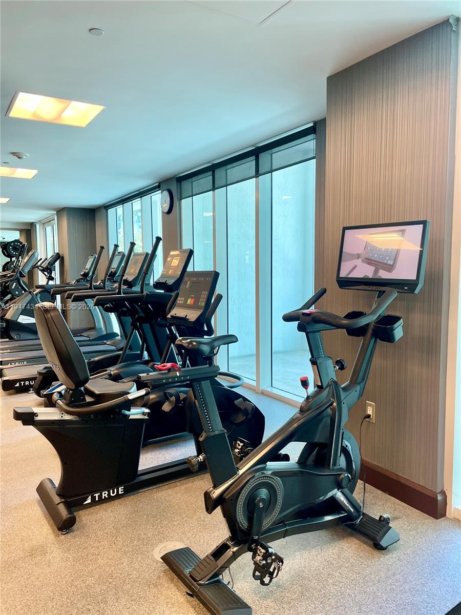 951 Brickell Ave # 3309