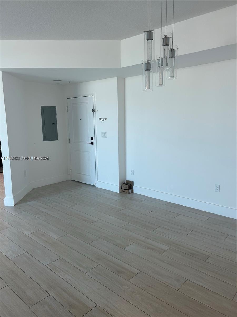 7910 Harbor Island Dr # 408