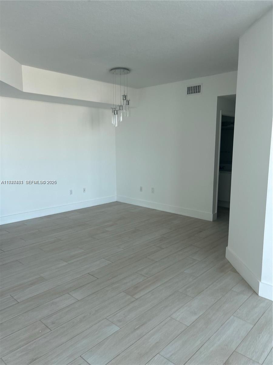 7910 Harbor Island Dr # 408