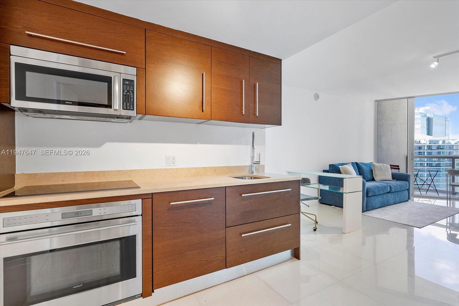 475 Brickell Ave # 5208