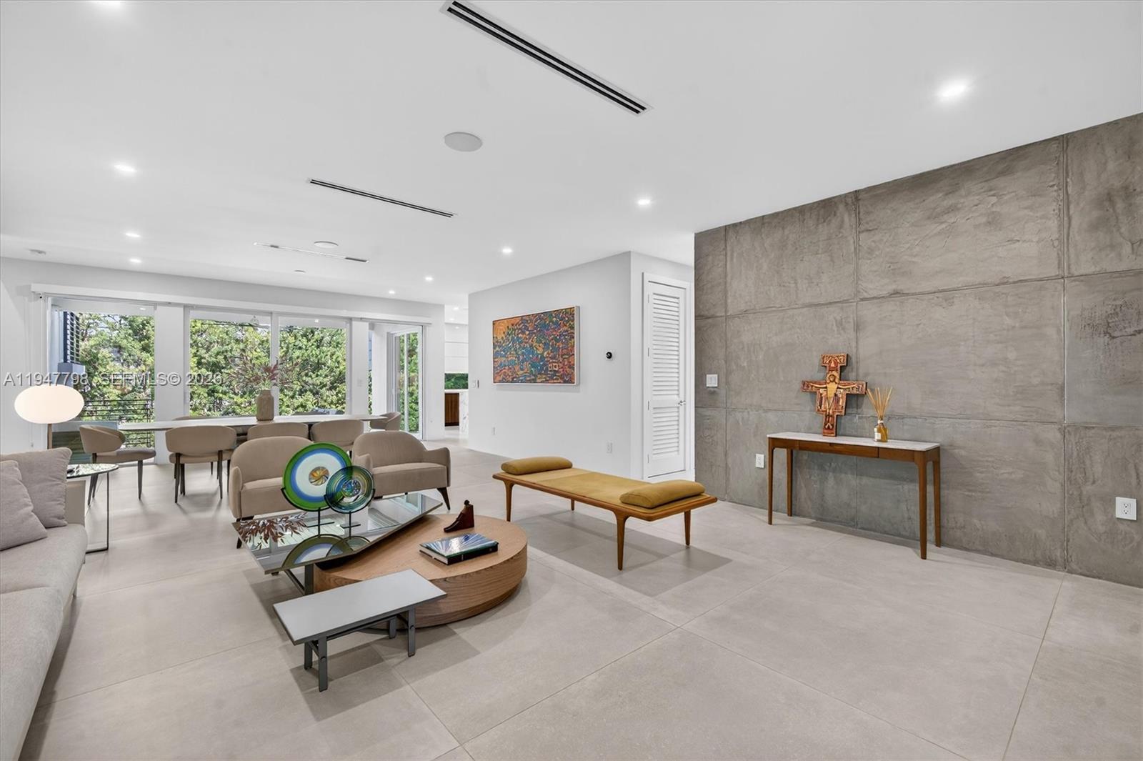 315 Palmwood Ln