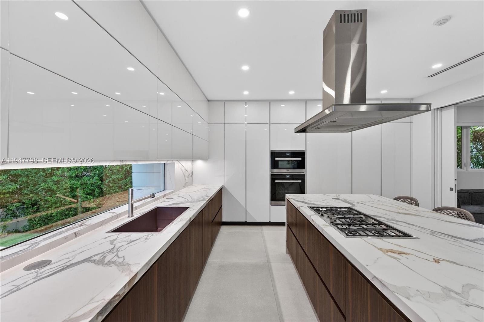 315 Palmwood Ln