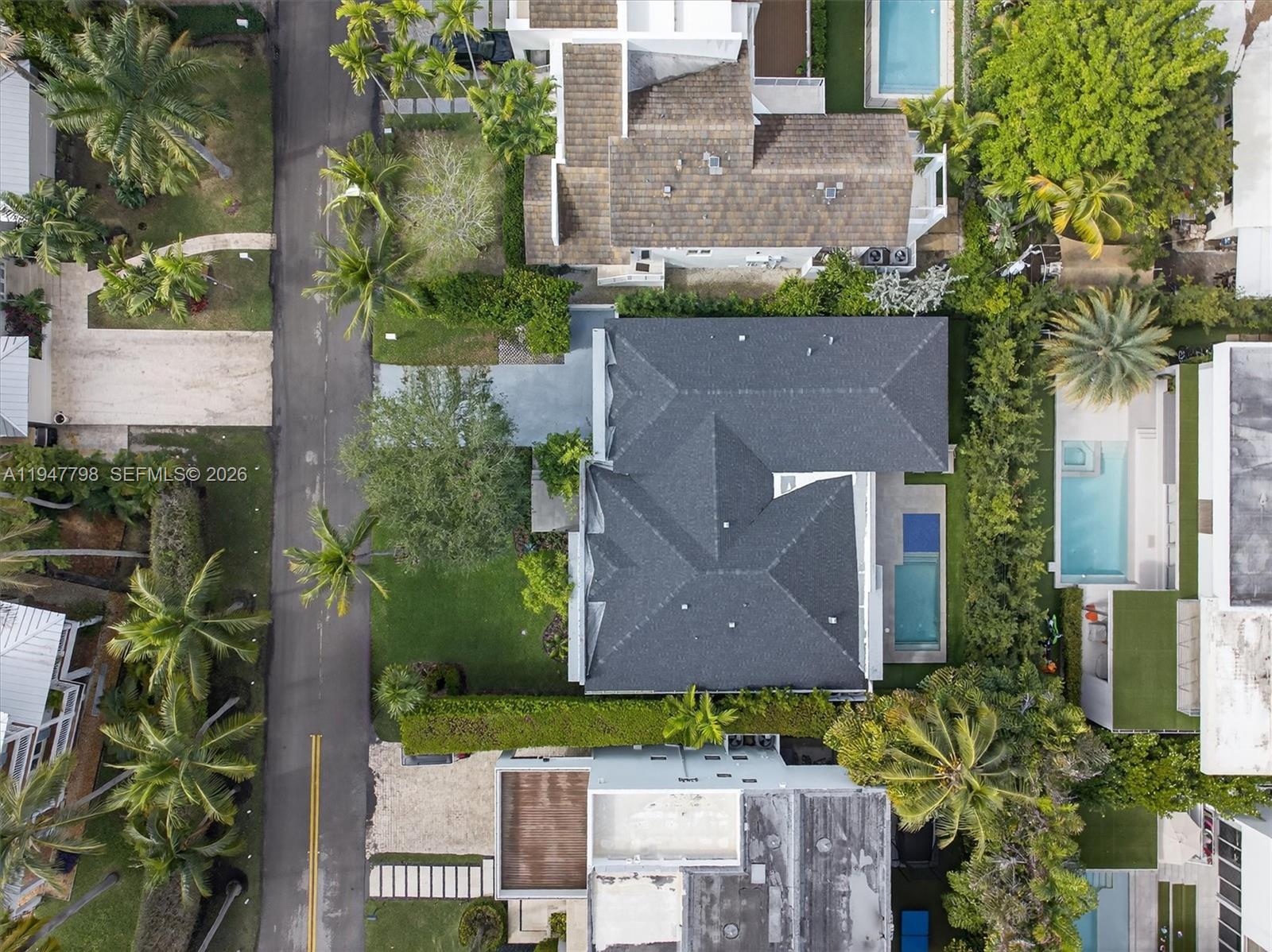 315 Palmwood Ln