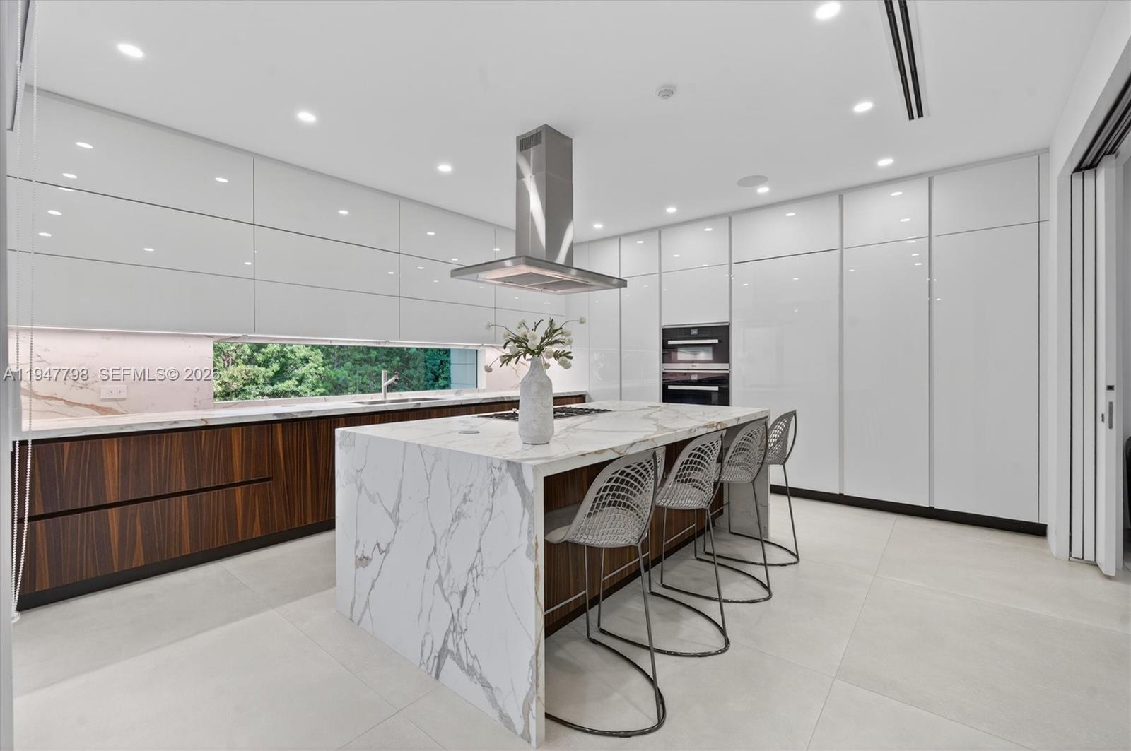 315 Palmwood Ln