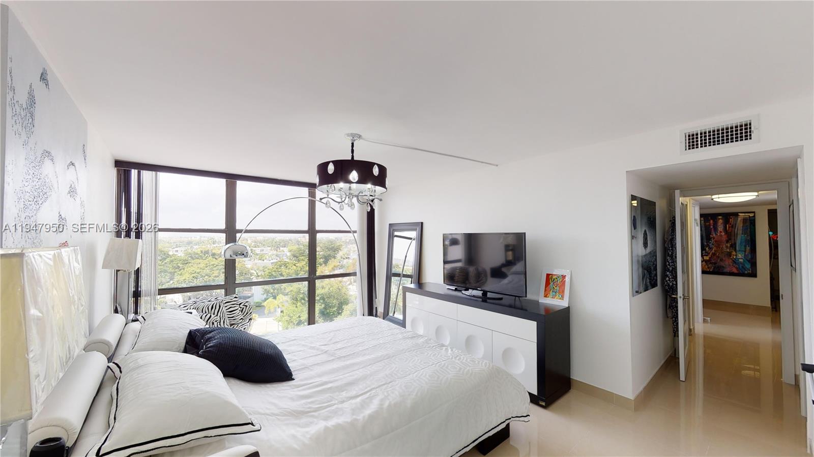 800 Parkview Dr # 709